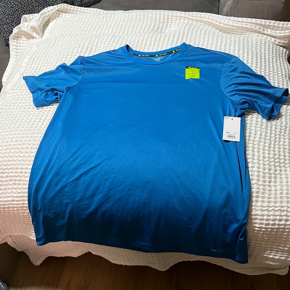 Brand new, never worn. Dry Tek T-shirt, size XXL.
